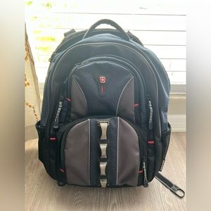 Swiss Gear Back Pack - Blue - The Cobalt - 16 Inch Notebook Packpack